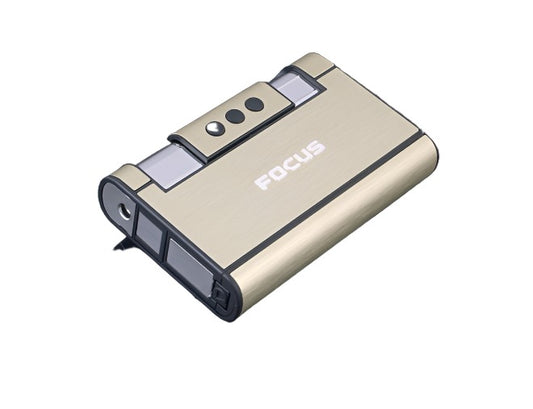 Focus - Cigarette case with Jet lighter
